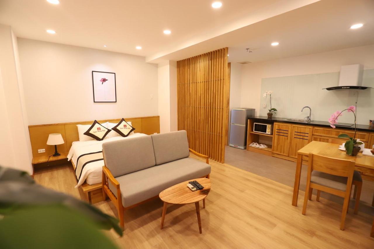 Xuan Huong Khách sạn hẻo lánh